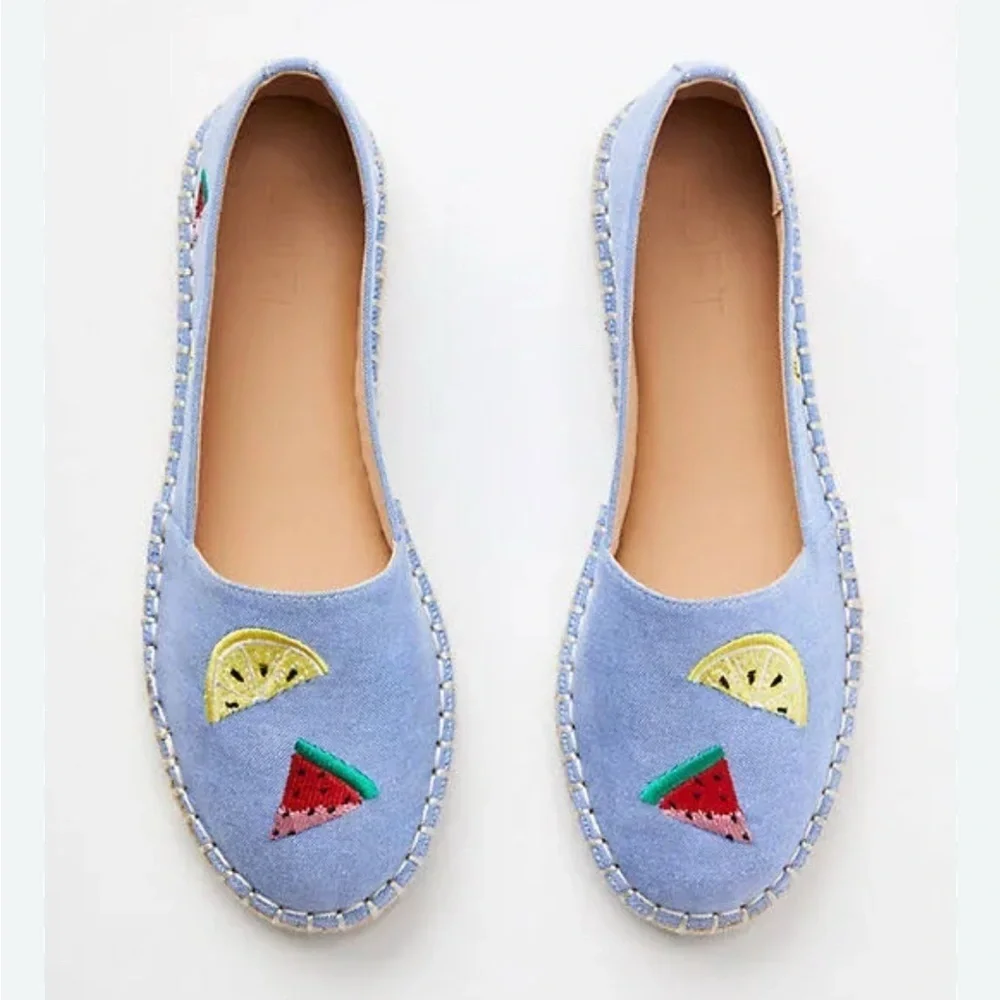 🌸NWT:LOFT CHAMBRAY FRUIT EMBROIDERED ESPADRILLE SLIP ON FLATS